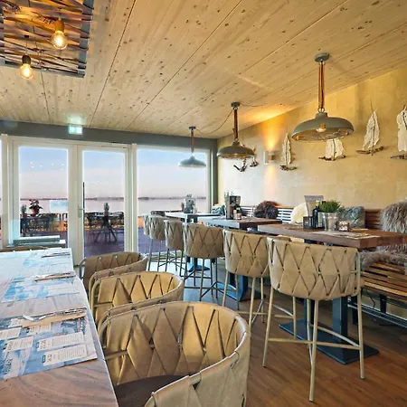 Tatil Evi Awesome In Lembruch-duemmer With Kitchen Lembruch